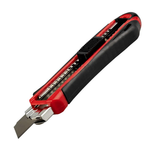 Нож пластиковый 18 мм Haisser 23502