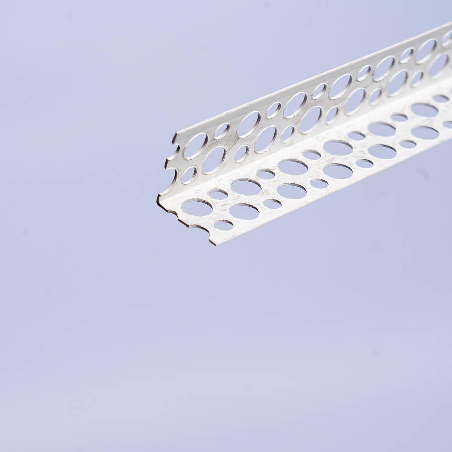 Кутник  пластиковий перфорований (2,5м)