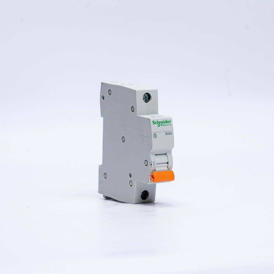 Малярна стрічка HPX4900 MULTIMASK 120C 38мм х 25м ціановий EW3825