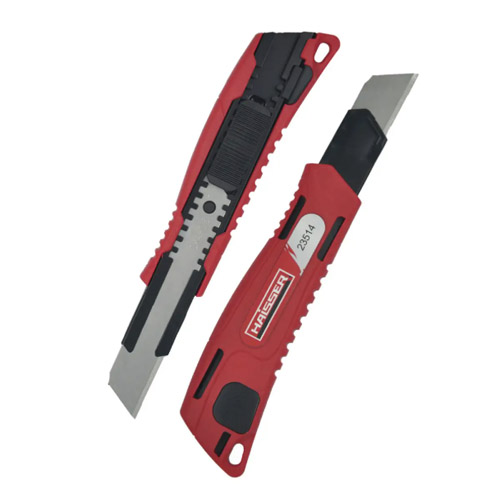 Нож пластиковый 18 мм Haisser 23514