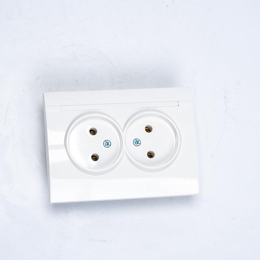 Выключатель 1-клавишный с подсветкой Karre Белый 90960019